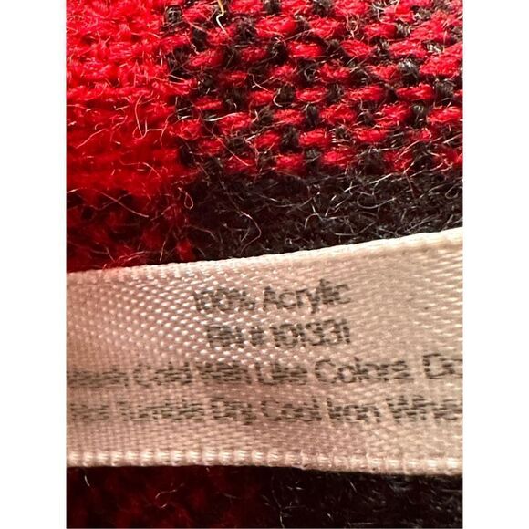 Beautiful Red & Black Checker Pattern Print Infinity Scarf 
Good Condition - Picture 4 of 4